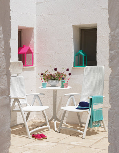 Fauteuil relax Darsena Nardi – mise en scène terrasse