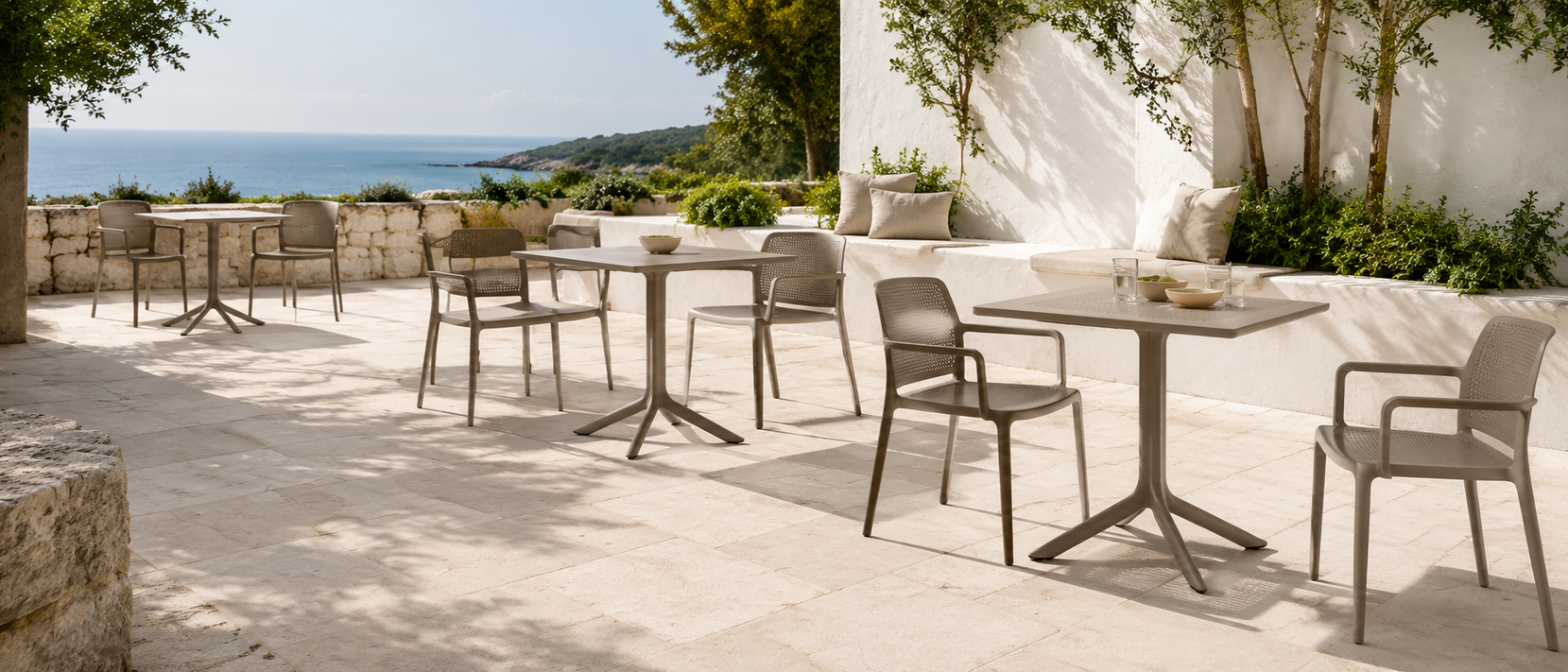Tables extérieures