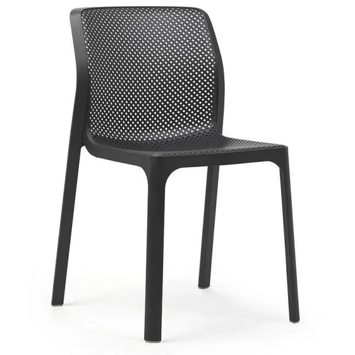 Chaise Bit