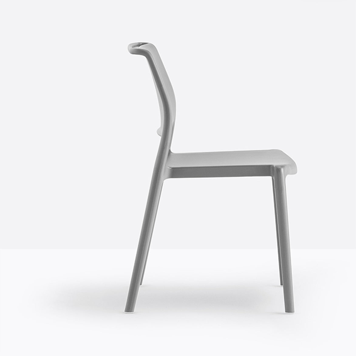 Chaise Ara Pedrali gris clair