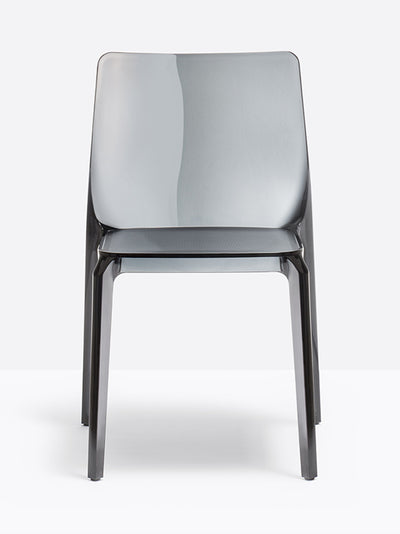 Chaise Blitz fumée vue de trois quarts