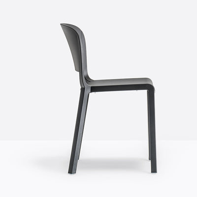 Chaise Dome noire vue de profil