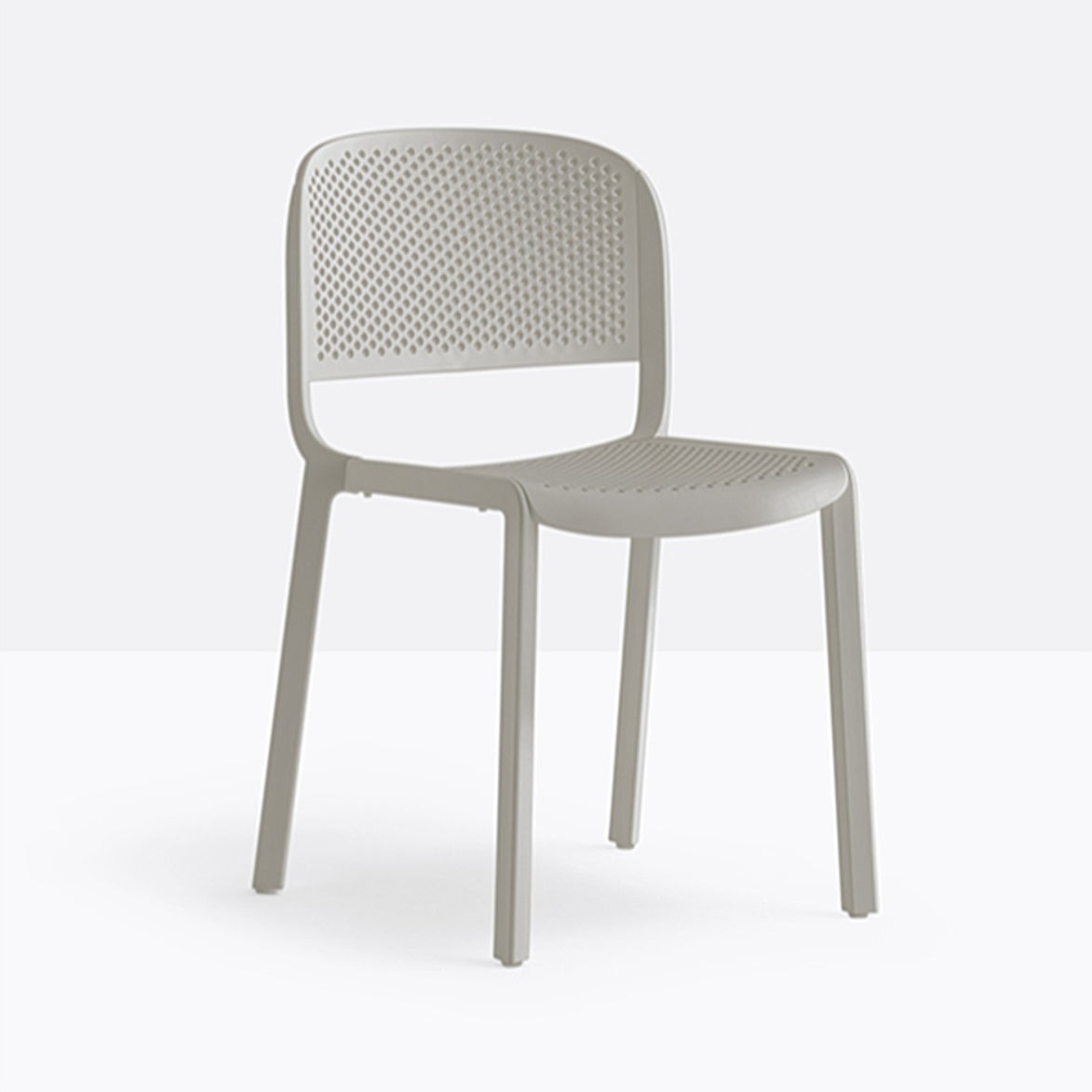 Chaise Dome ajourée beige vue de profil