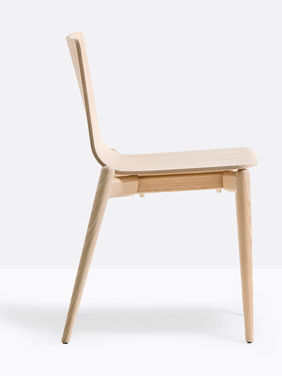 Chaise Malmö frêne vue de profil