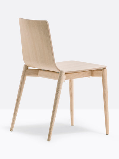 Chaise Malmö frêne vue de trois quarts arrière