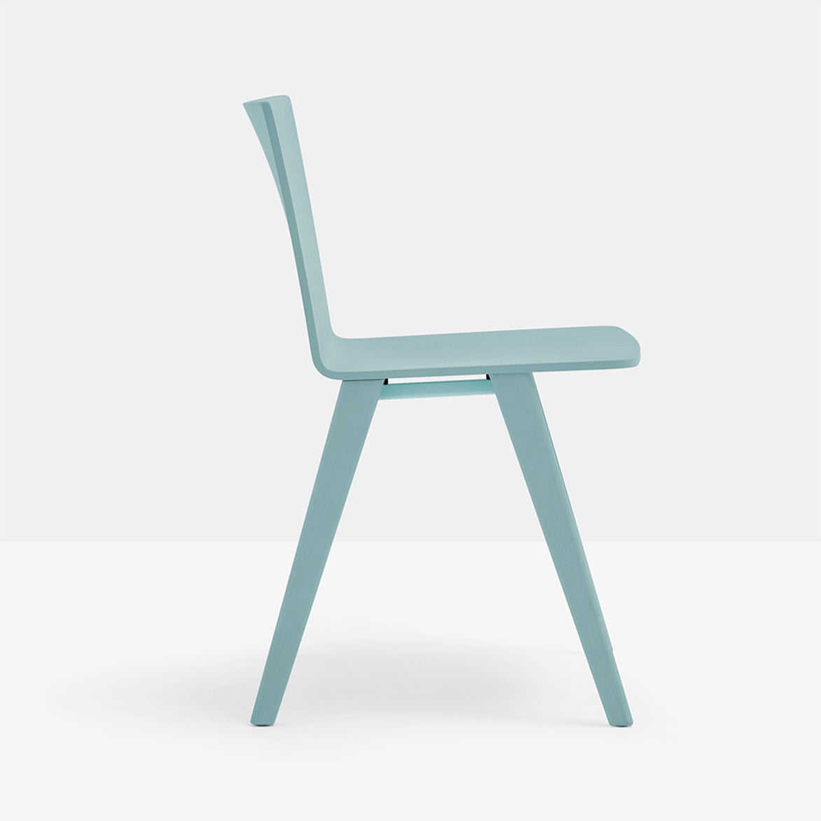 Chaise Osaka laquée bleu ciel