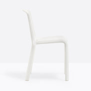 Chaise Snow blanche vue de profil