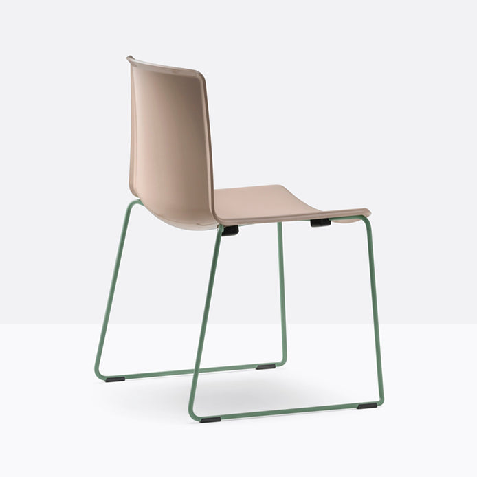 Chaise Tweet luge rose poudré, structure vert foncé