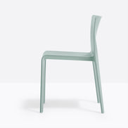 Chaise Volt Pedrali vert sauge