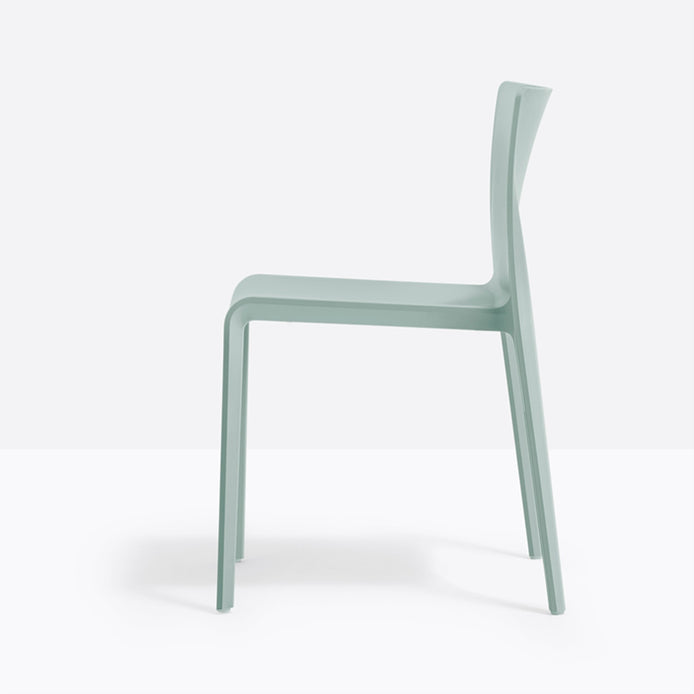 Chaise Volt Pedrali vert sauge