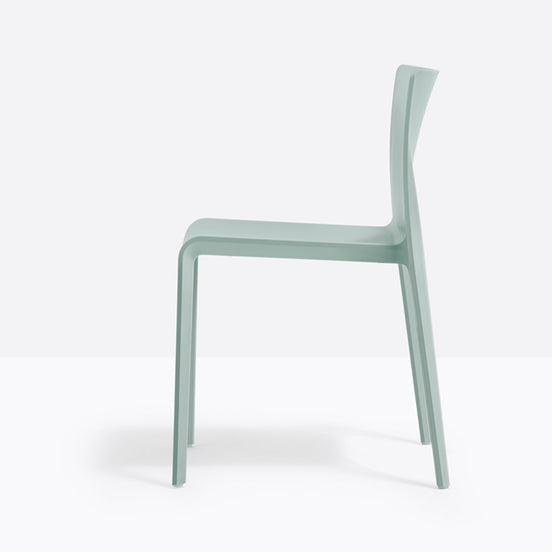 Chaise Volt Pedrali vert sauge