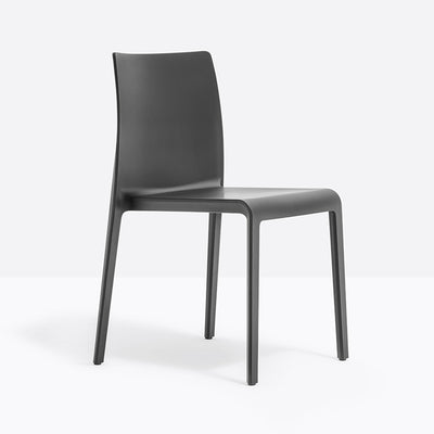 Chaise Volt HB noire vue de trois quarts