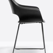 Fauteuil Babila luge noir vue de profil