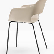 Fauteuil Babila sable, structure noire