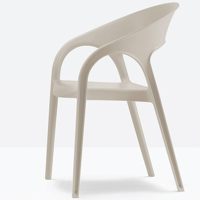 Fauteuil Gossip sable vue de trois quarts