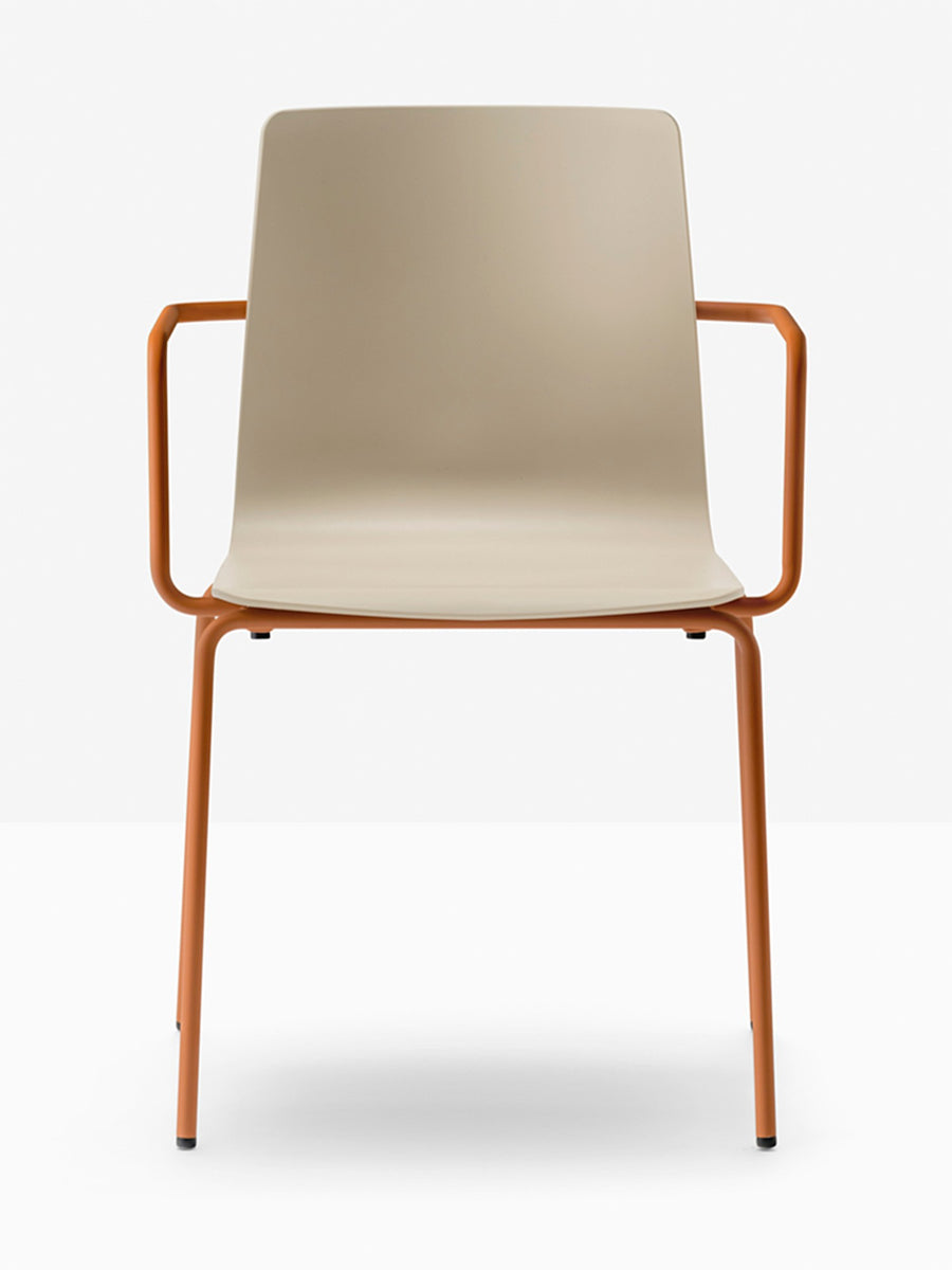 Fauteuil Inga Pedrali sable, structure terracotta