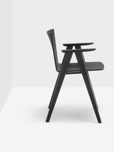 Fauteuil Osaka noir vue de profil