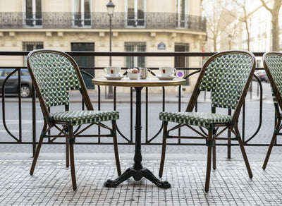 Chaise Lyon 2