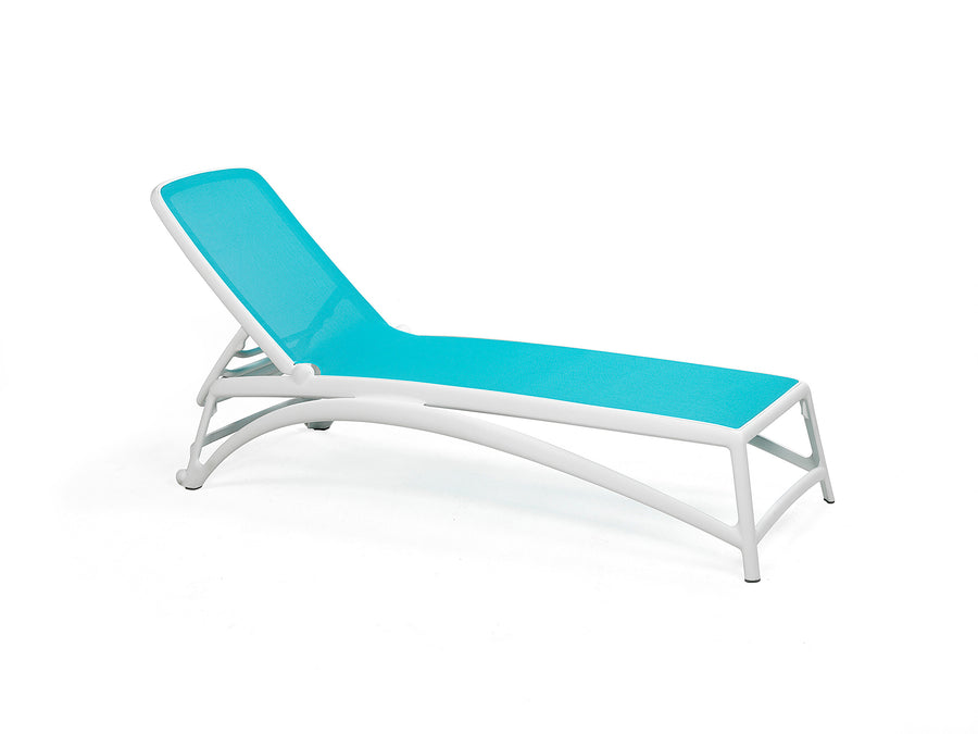 Bain de soleil Atlantico — transat de piscine à dossier inclinable et accoudoirs