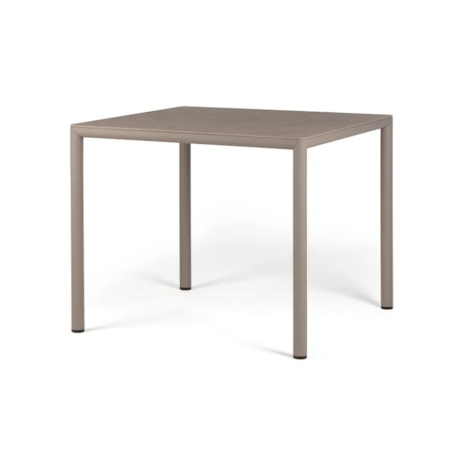 Table Piave — table de restaurant compacte à plateau stratifié HPL Solid Core