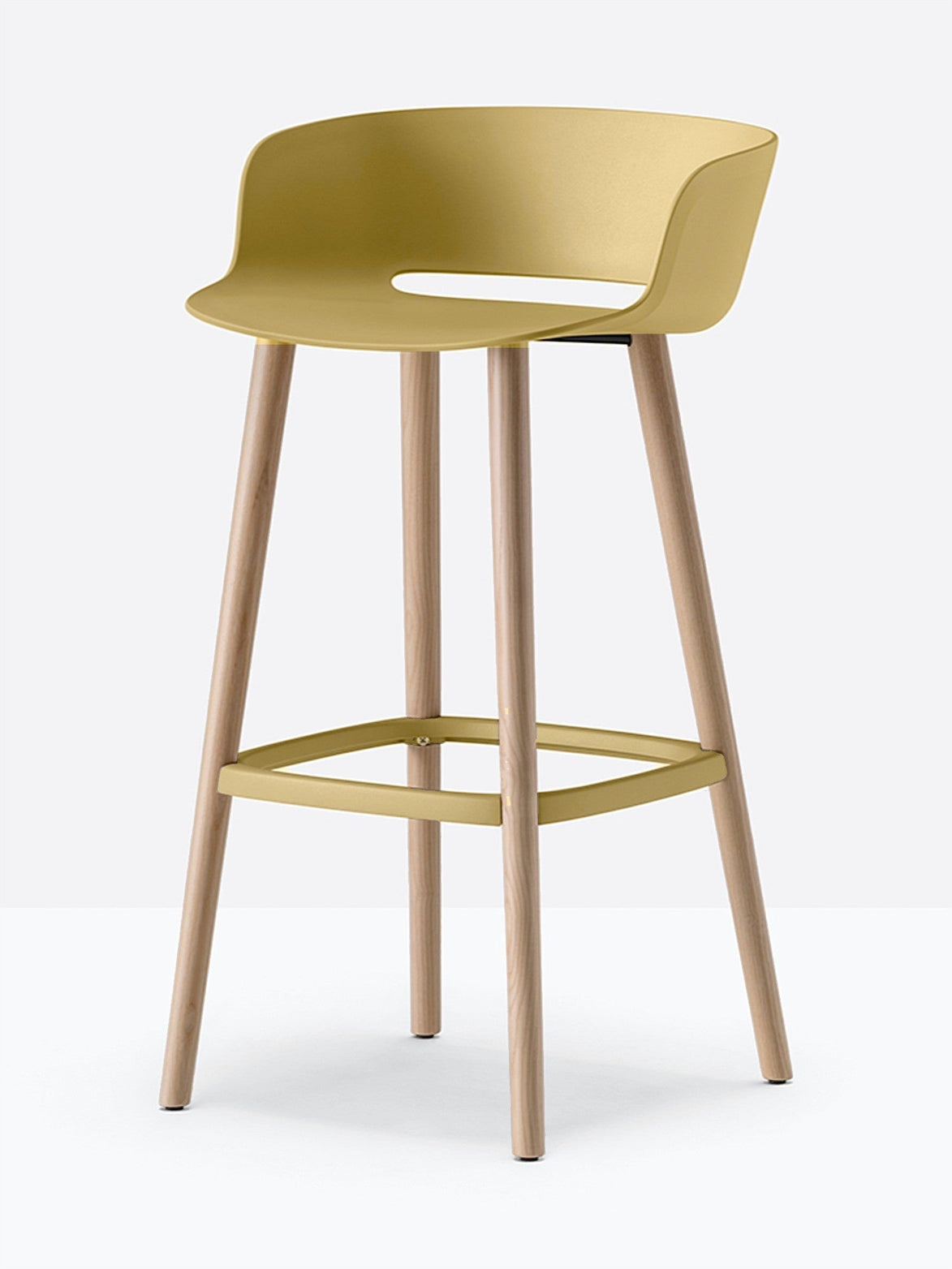 Tabouret de bar Babila pieds bois 2757 / 2758 Pedrali, coque jaune moutarde, pieds noyer