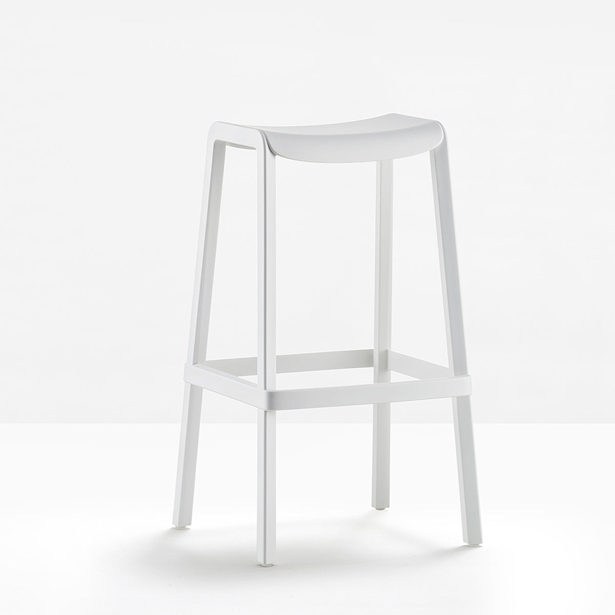Tabouret Dome sans dossier blanc vue de trois quarts