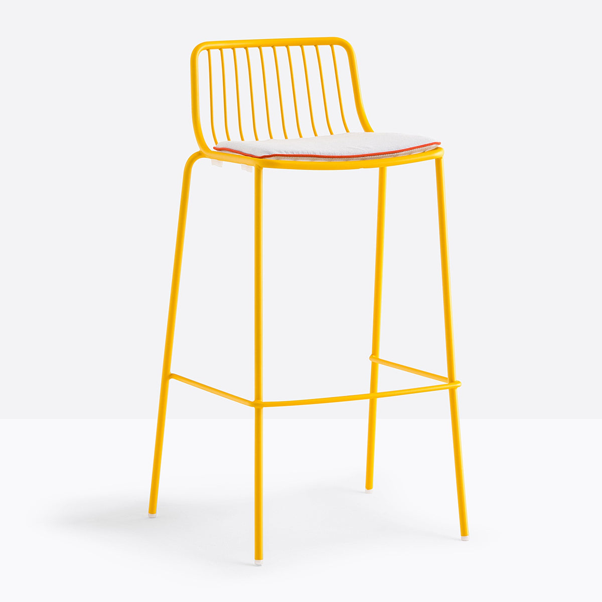 Tabouret de bar Nolita jaune avec coussin en option