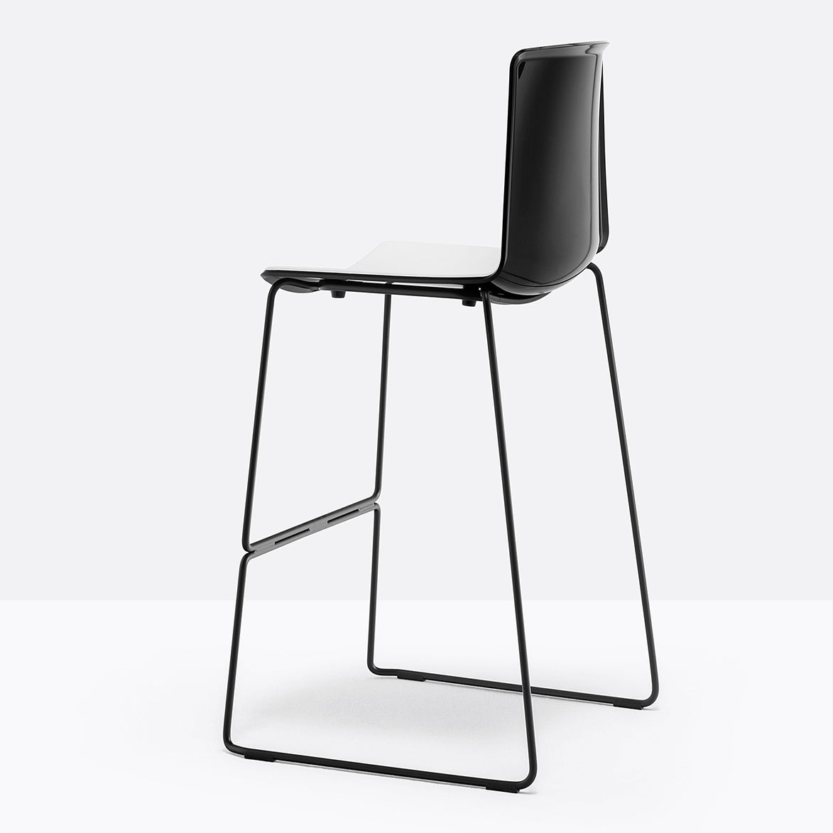 Tabouret de bar Tweet luge noir, coque intérieure blanche