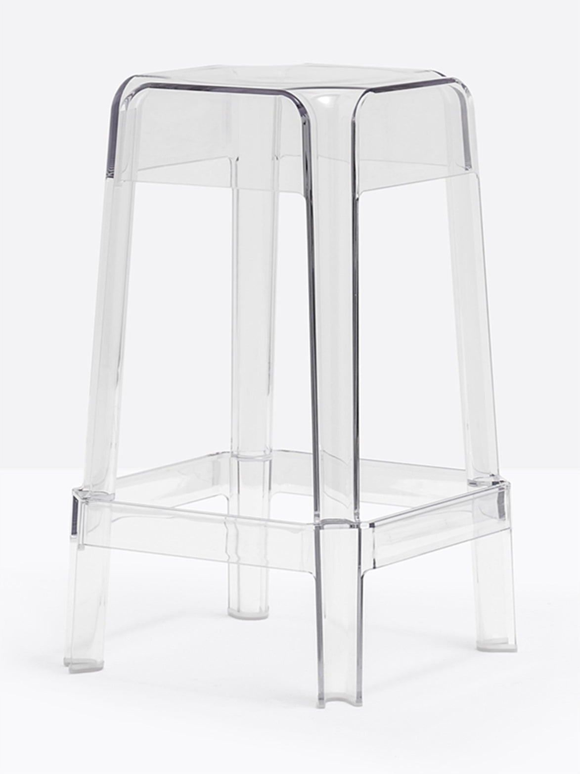 Tabouret de comptoir Rubik transparent vue de trois quarts