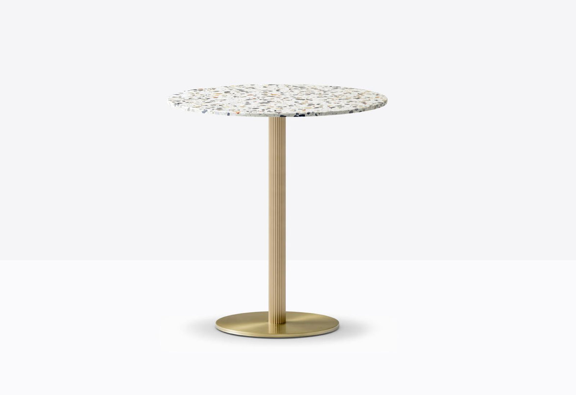 Table de bistrot avec plateau rond en marbre reconstitué sur pied laiton