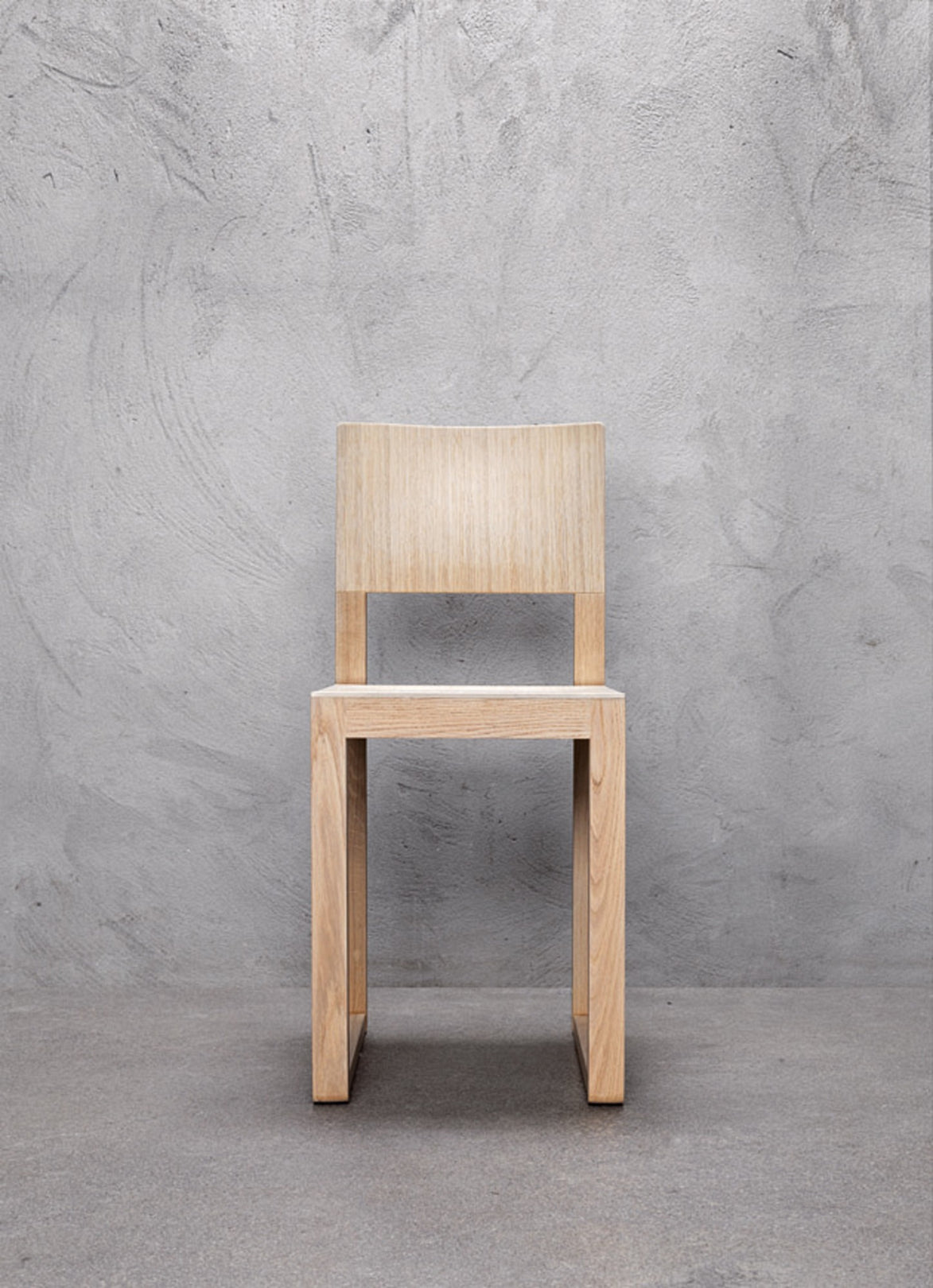 Chaise Brera 380 chêne en situation