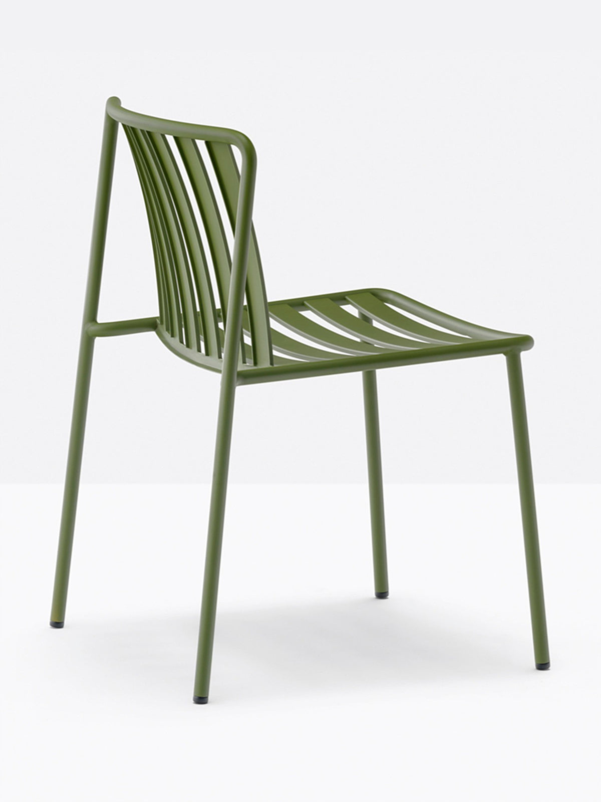 Chaise Coney vert olive vue de profil