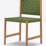 Chaise Griante vert olive vue de trois quarts