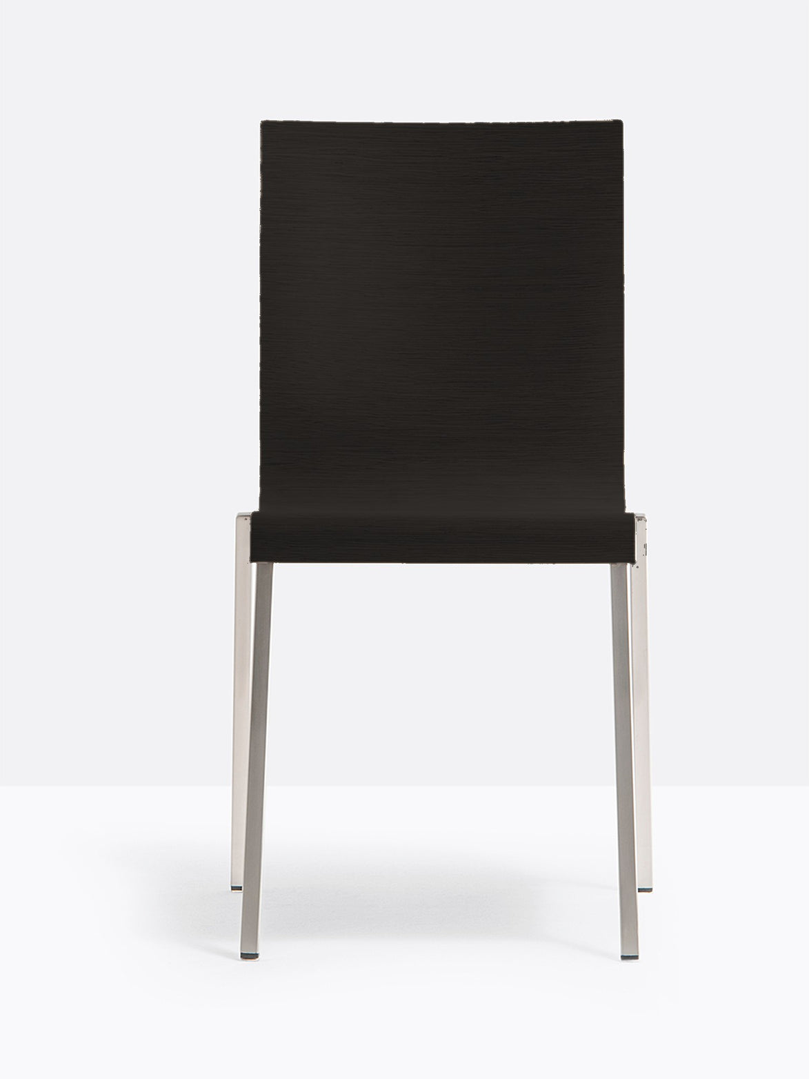 Chaise Kuadra Pedrali pieds carrés, bois noir