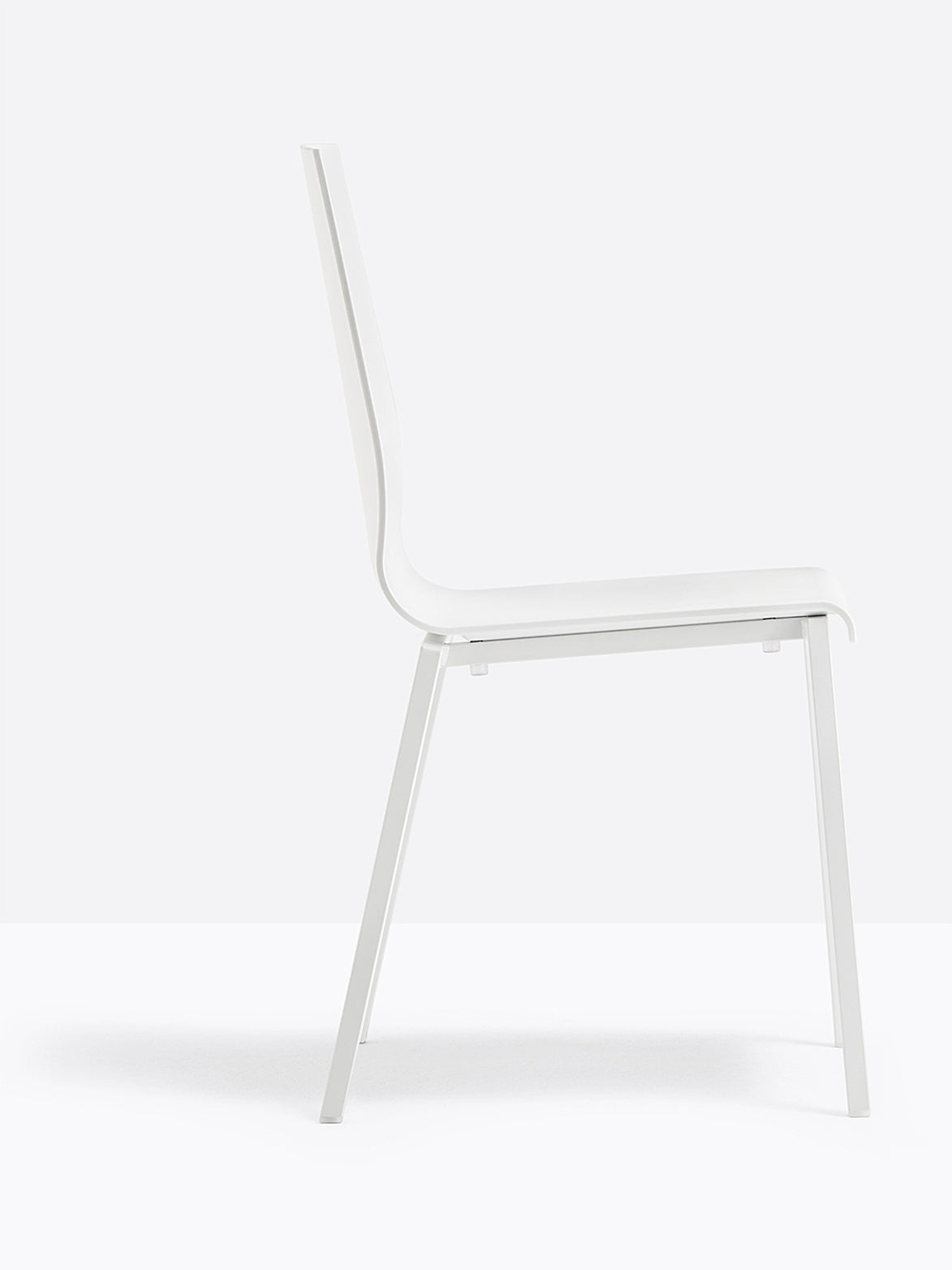 Chaise Kuadra 1101 / 1321 Pedrali, coque blanche