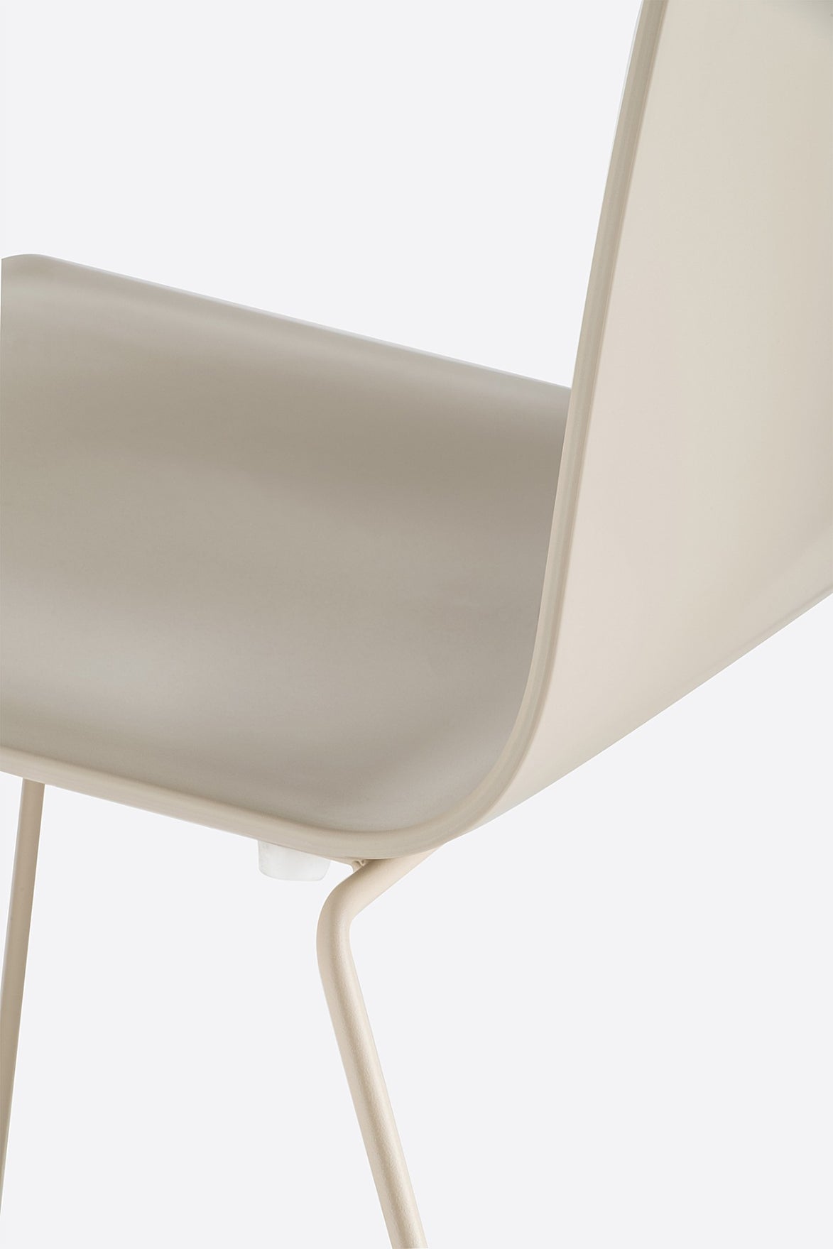 Chaise Kuadra XL luge 2409 / 2419 Pedrali, détail