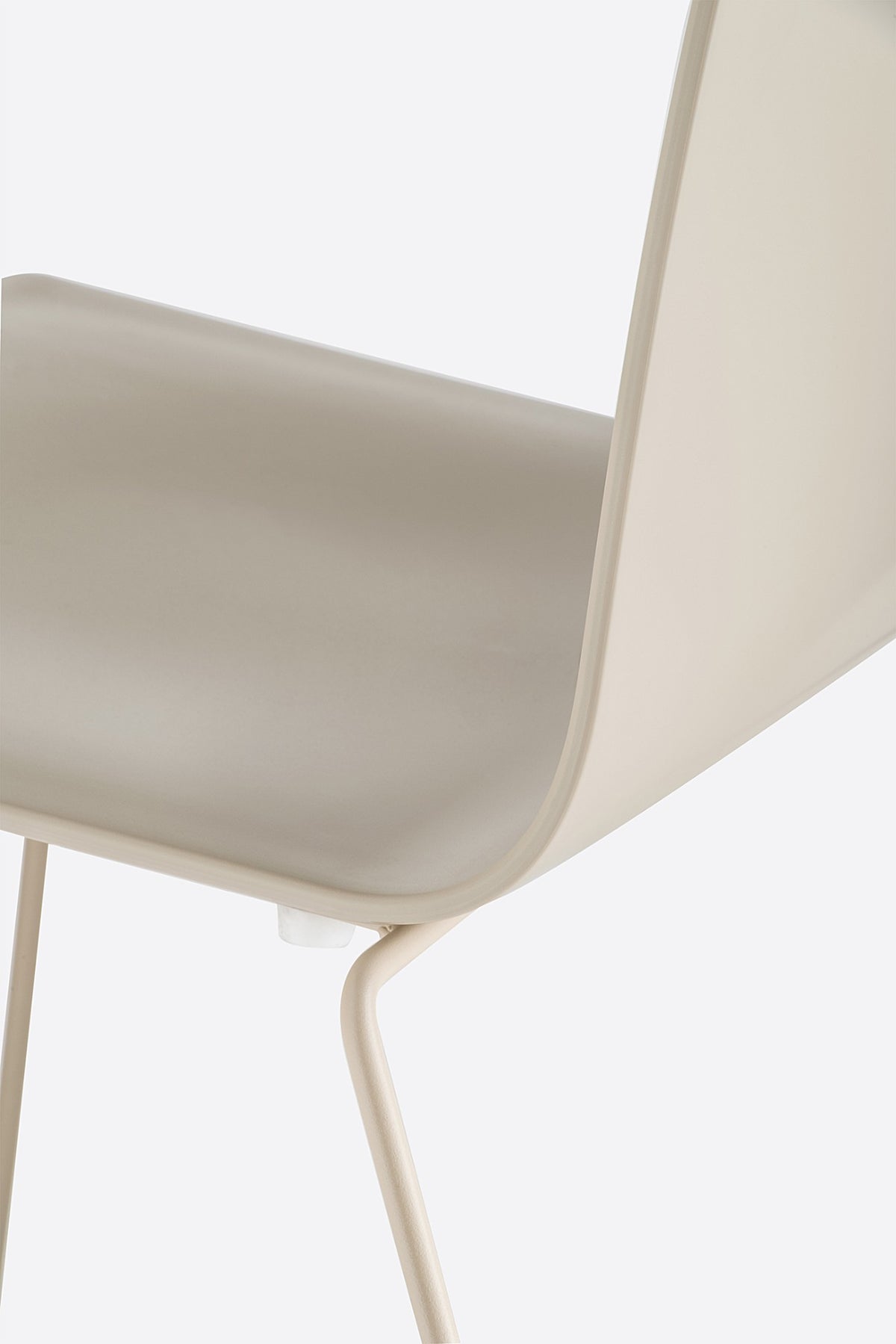 Chaise Kuadra XL luge 2409 / 2419 Pedrali, détail