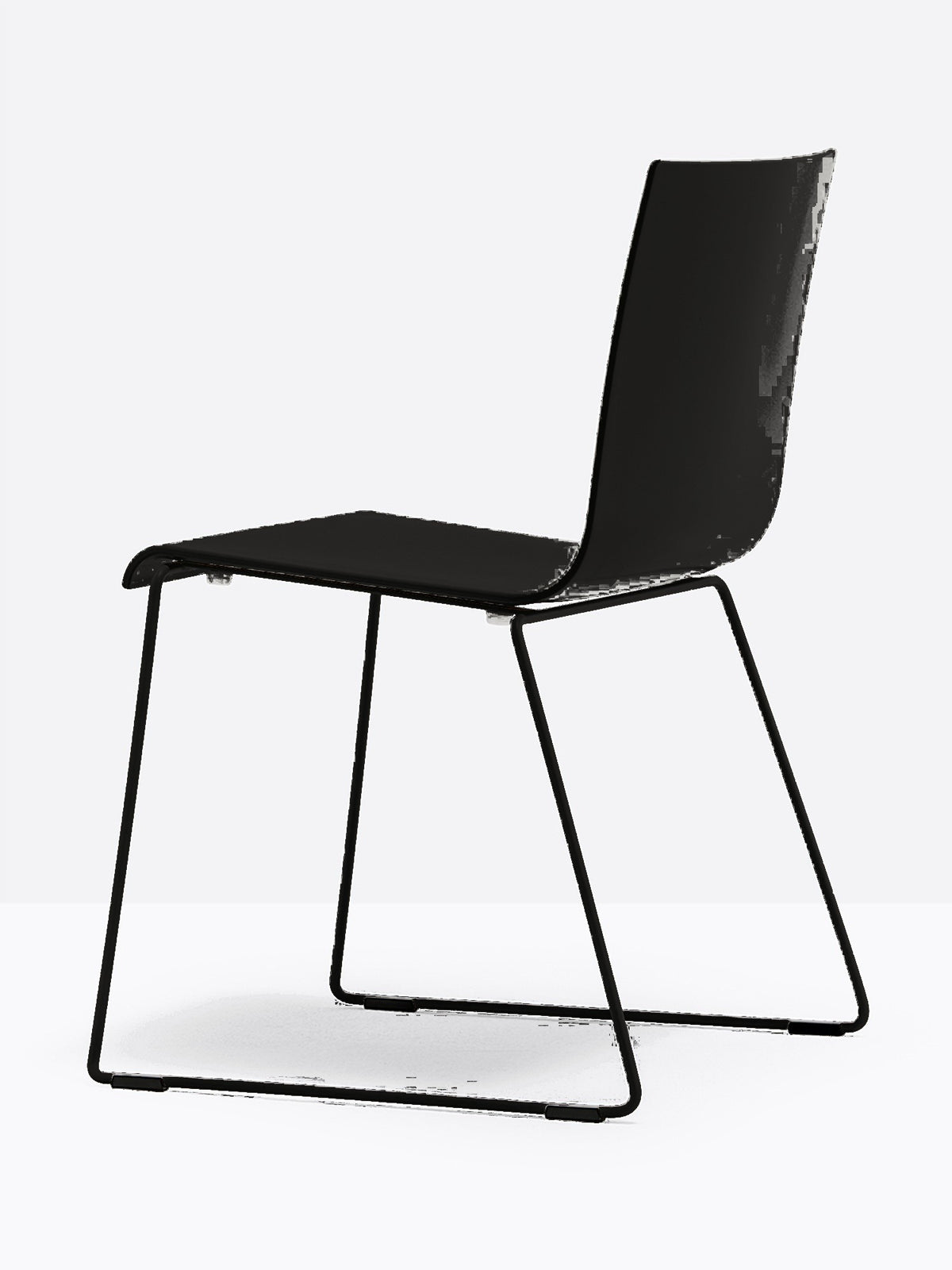 Chaise Kuadra XL luge 2409 / 2419 Pedrali, coque noire