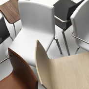 Chaise Kuadra XL 2403 / 2413 Pedrali, détail