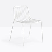 Chaise Nolita blanche vue de profil