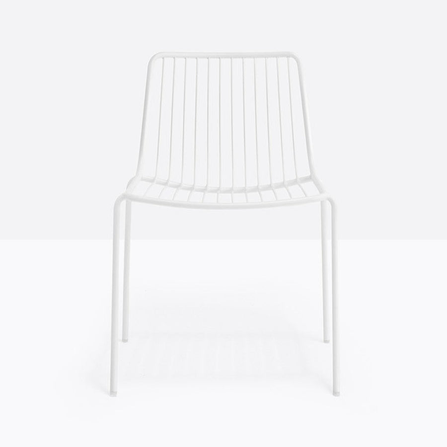 Chaise Nolita Pedrali blanche, terrasse restaurant