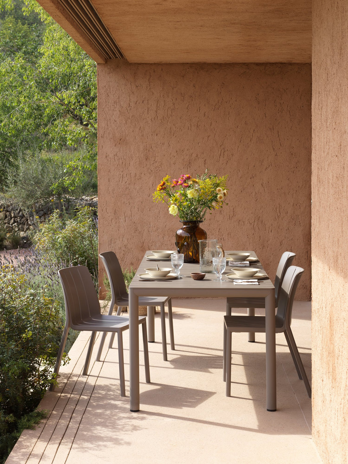 Chaise Tiberina Bistrot Nardi – mise en scène terrasse