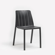 Chaise Tiberina Bistrot Nardi – mise en scène terrasse