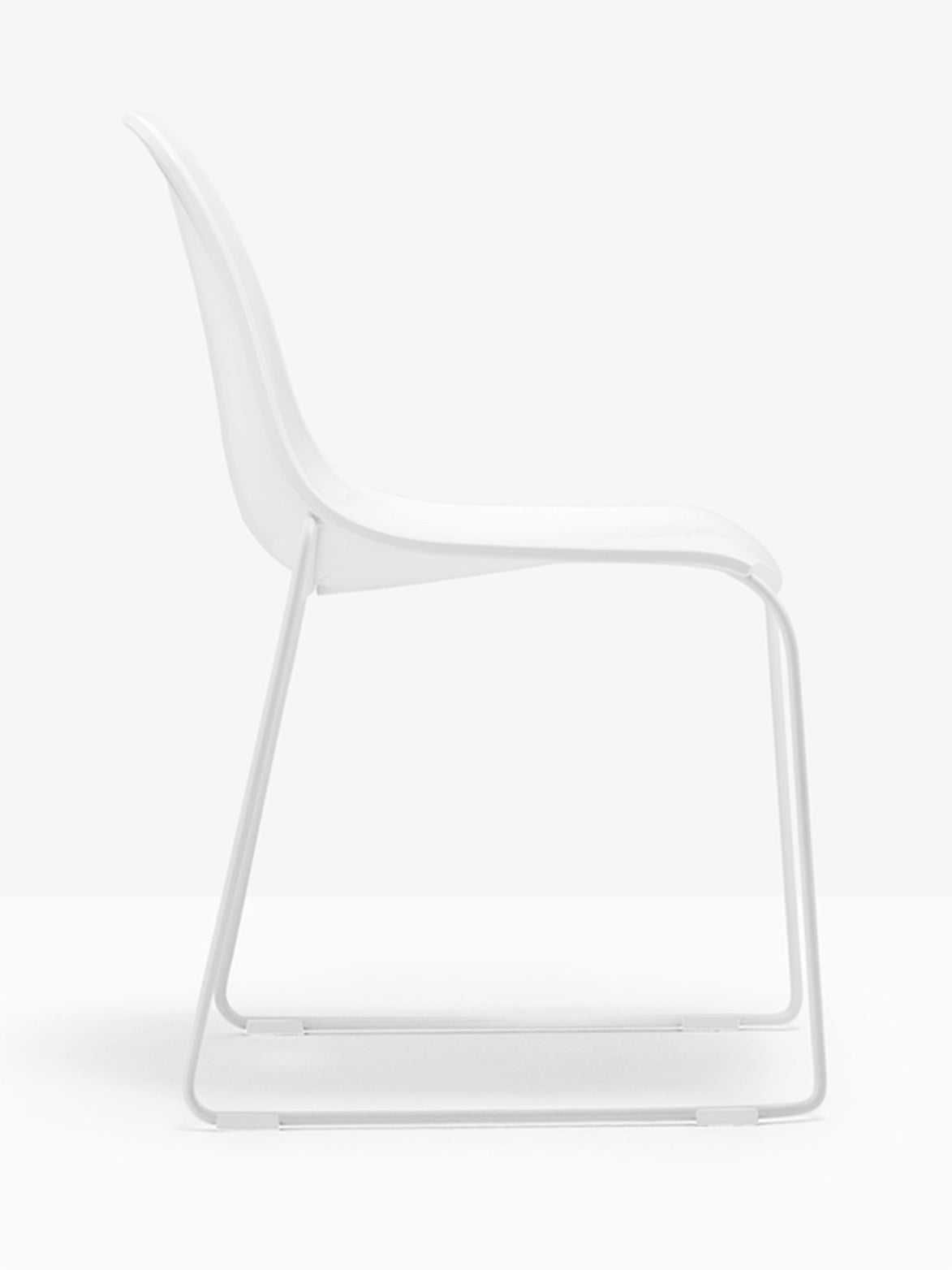 Chaise Day Dream 401 blanche vue de profil
