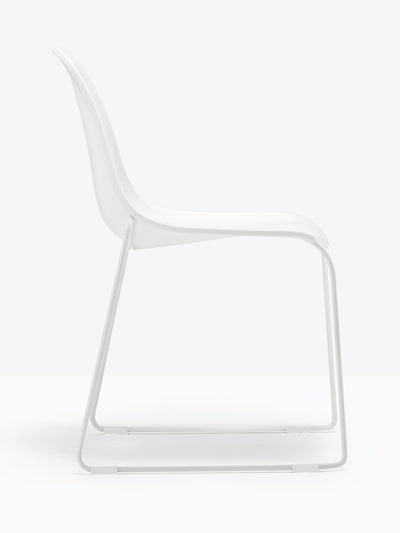 Chaise Day Dream 401 blanche vue de profil