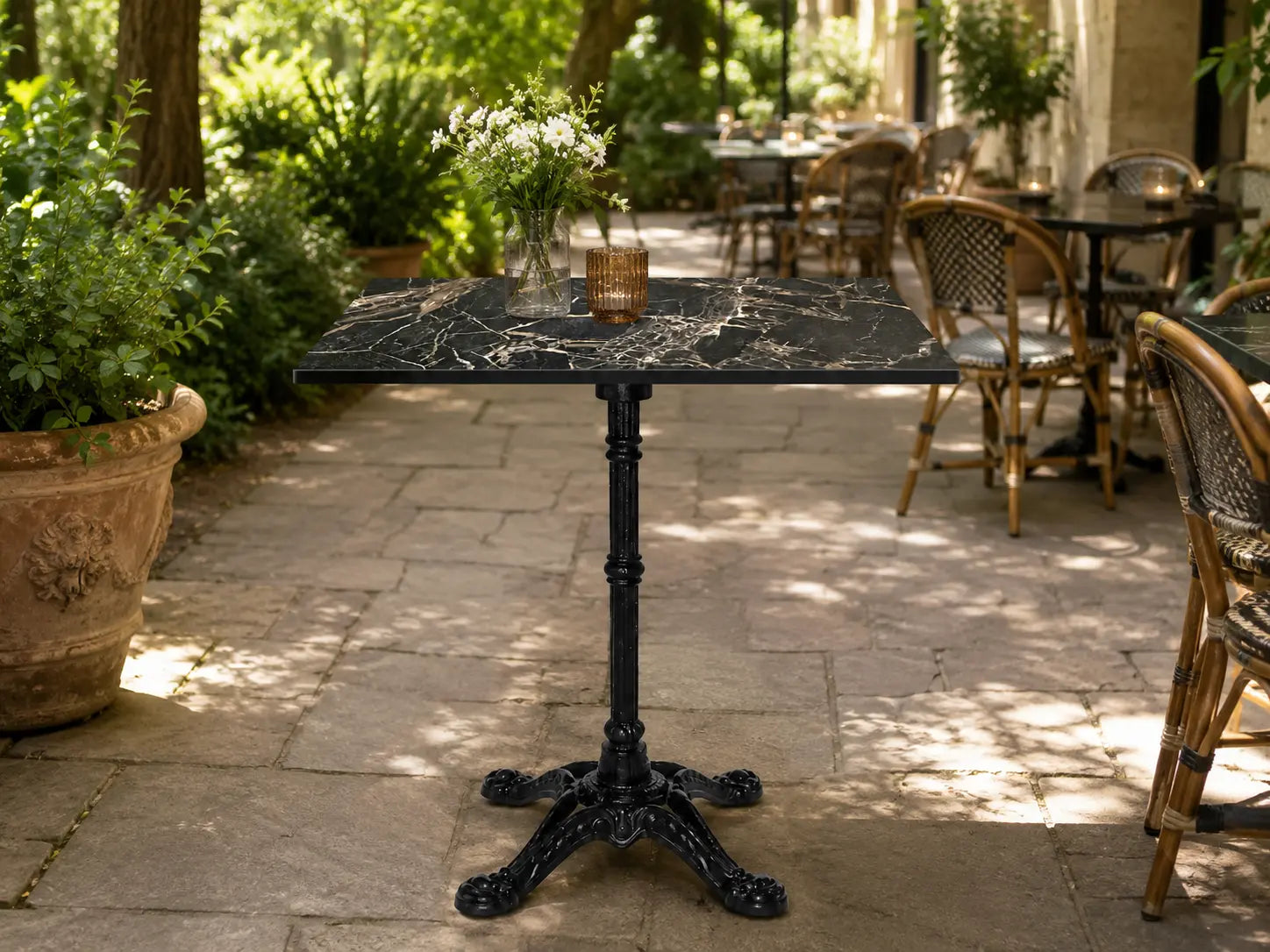 Table complète Bellagio - Compact 65x65 cm