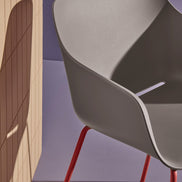 Fauteuil Babila XL 2734 Pedrali en situation, restaurant