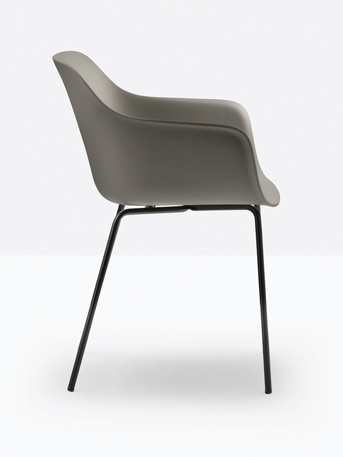 Fauteuil Babila XL 2734 Pedrali, coque gris recyclé
