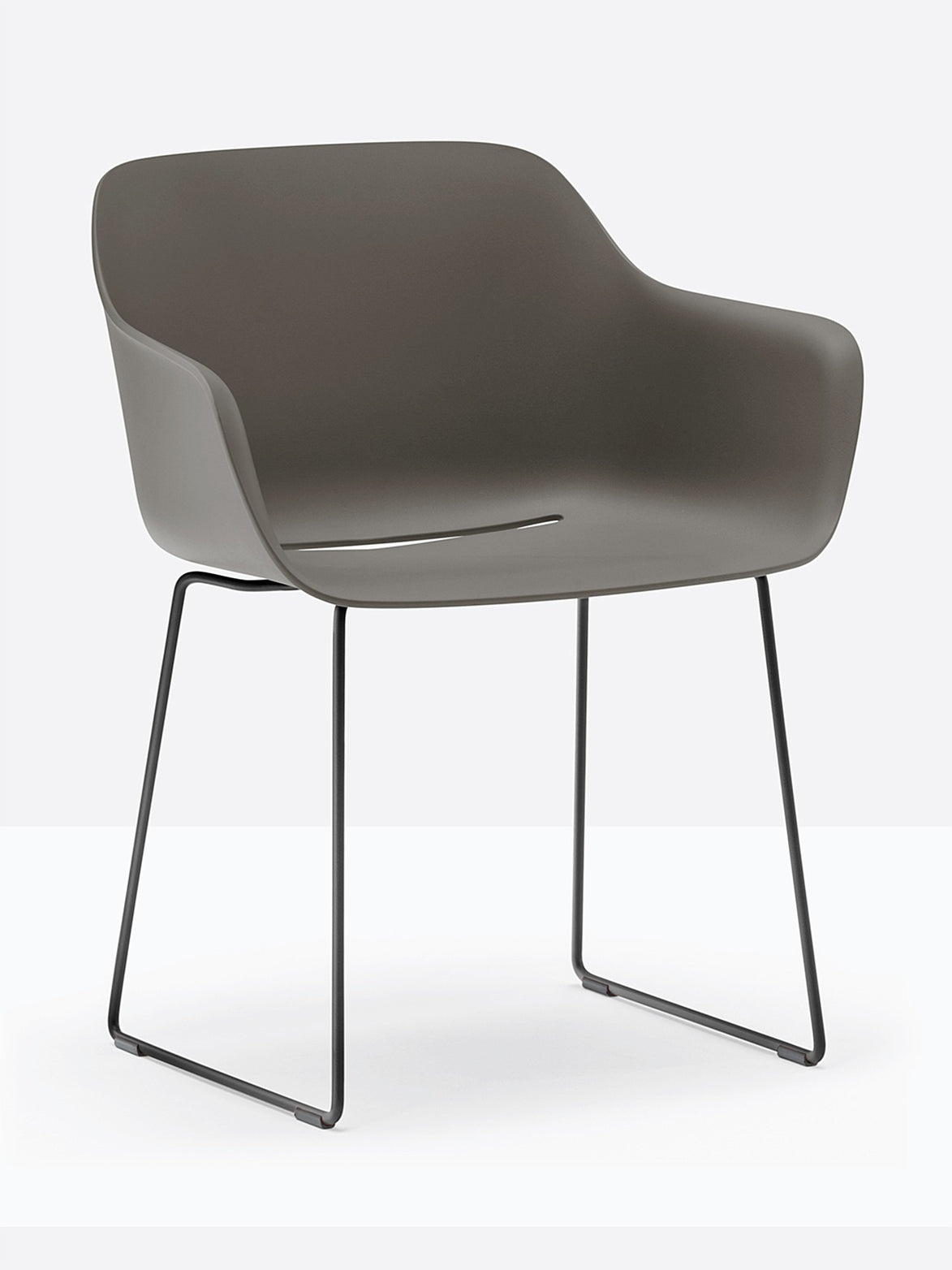 Fauteuil Babila XL luge 2744 Pedrali, coque gris recyclé