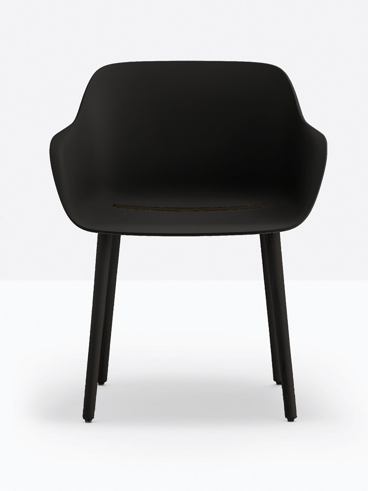 Fauteuil Babila XL pieds bois 2754 Pedrali, coque noire, pieds frêne noir